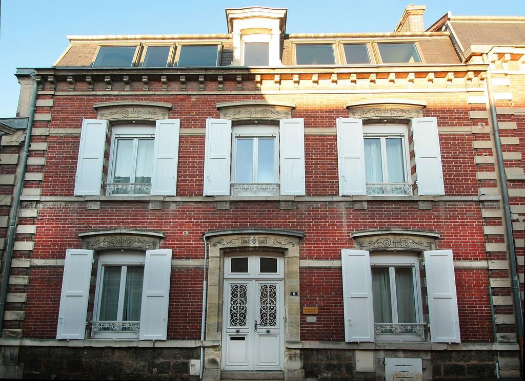Chambre D'Hotes Les Epicuriens Epernay Exterior photo